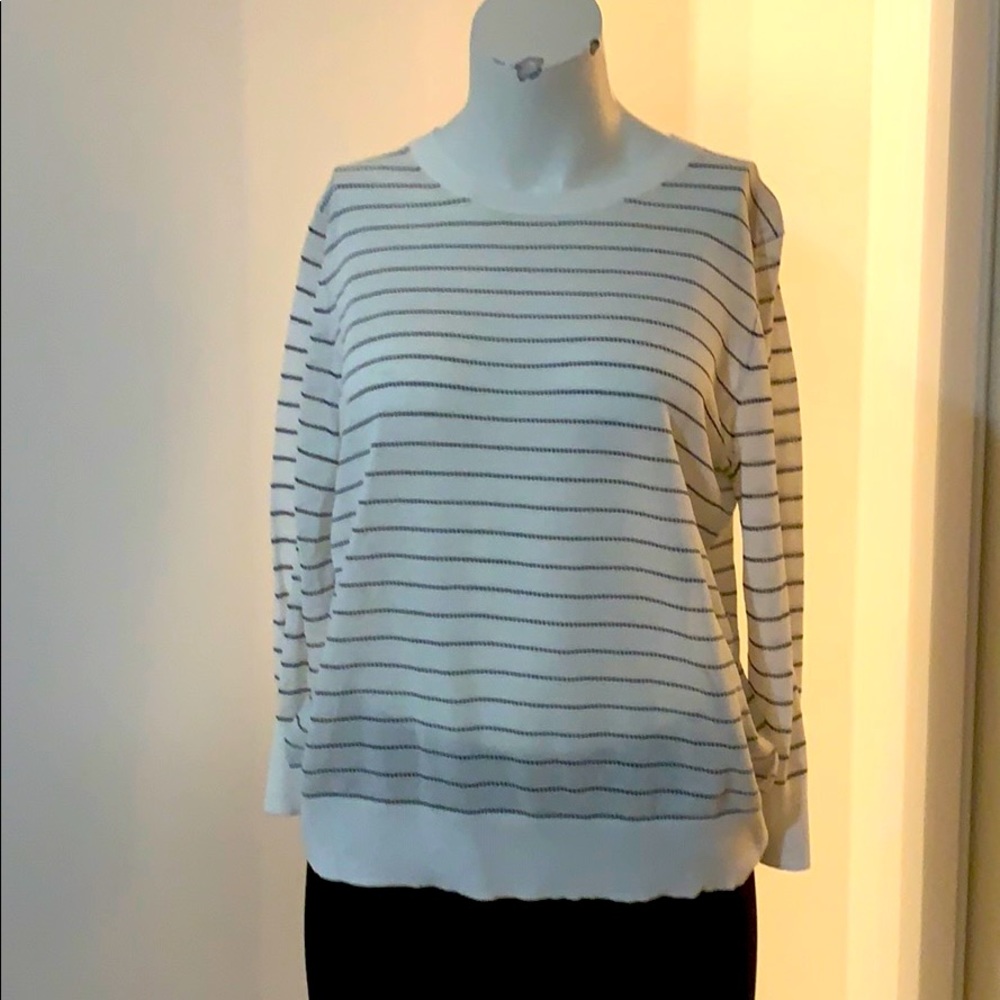 Vince sweater light weight- BNWNT